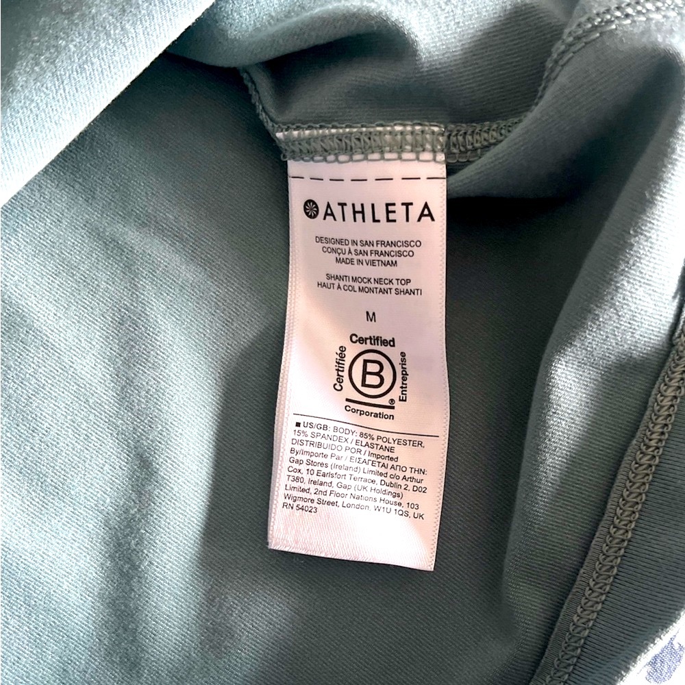 Athleta Shanti Mock Neck, Fitted, Cropped Long Sleeve Performance Top - Picture 7 of 13